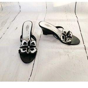 Seychelles Black White Wedge Sandals Size 8